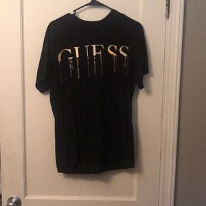 Guess T-shirt nwot
